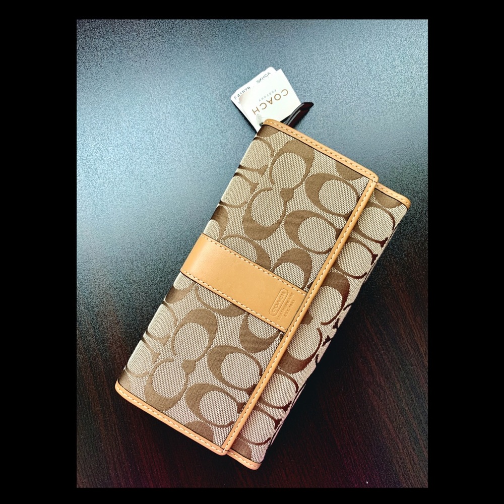 Coach Signature C Wallet